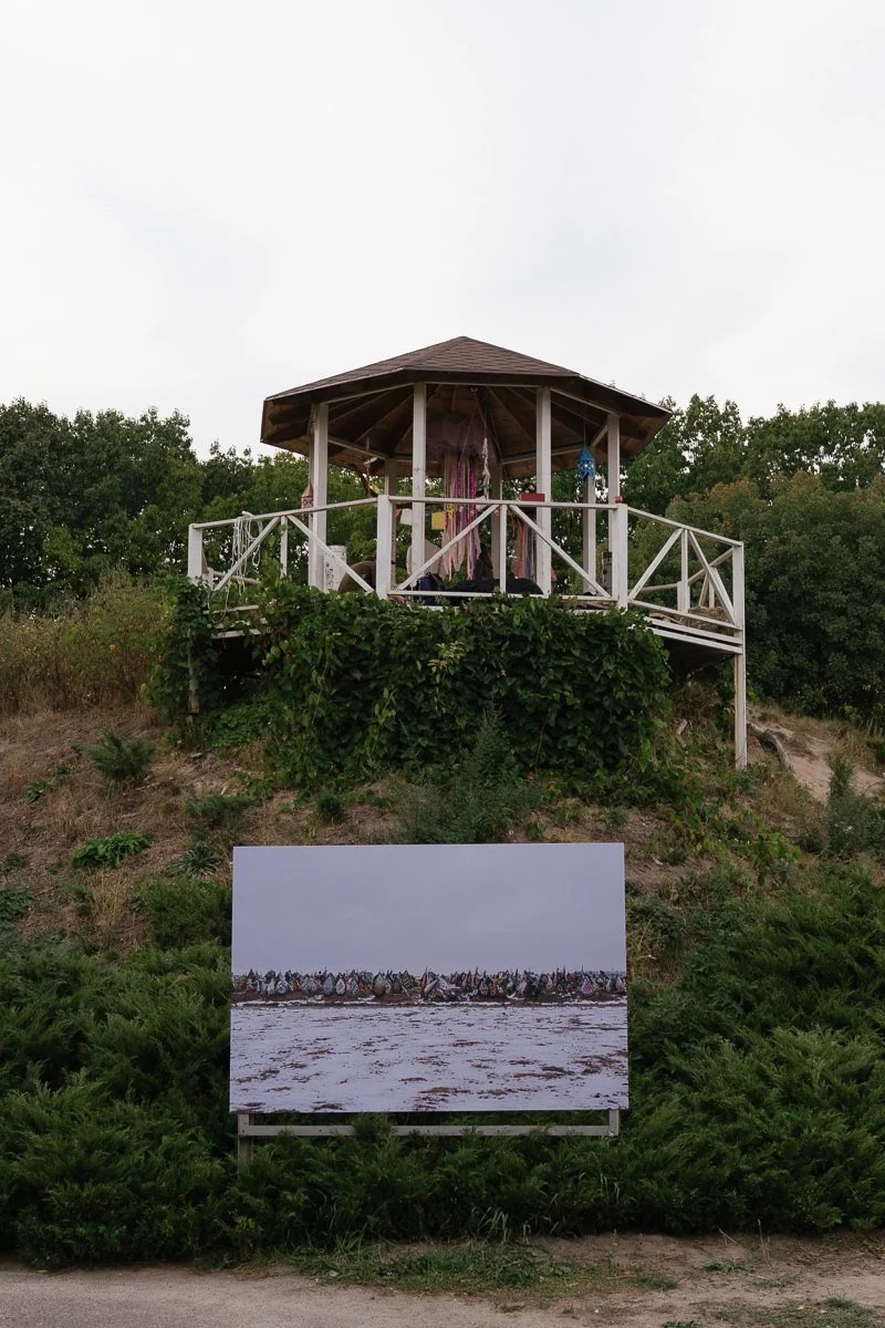 Oleksii Zinchenko — Earth., outdoor exhibition view · Kostiantyn Huzenko / The Village Ukraine